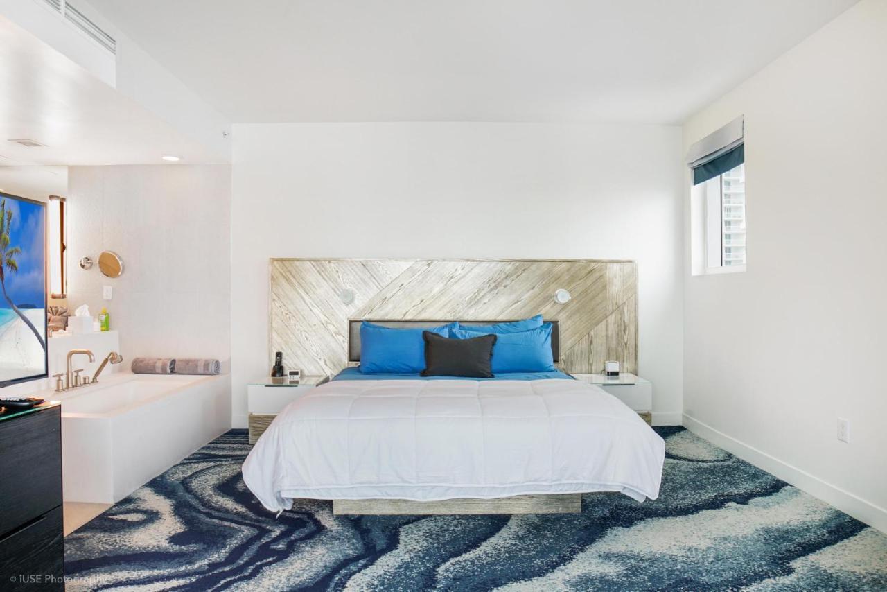 Luxury Well Stocked Se Corner 2Br W Fort Lauderdale W Great Ocean Views Exterior photo