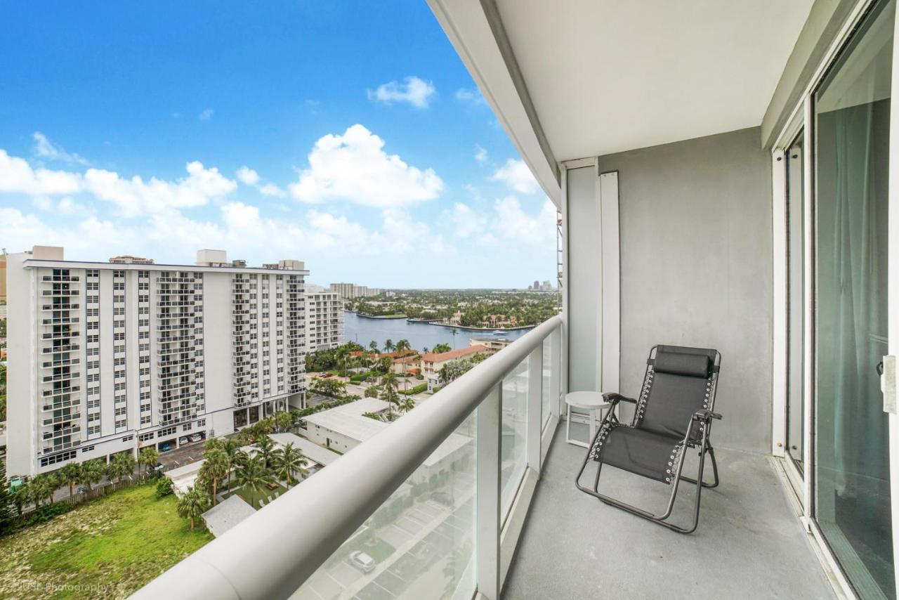 Luxury Well Stocked Se Corner 2Br W Fort Lauderdale W Great Ocean Views Exterior photo