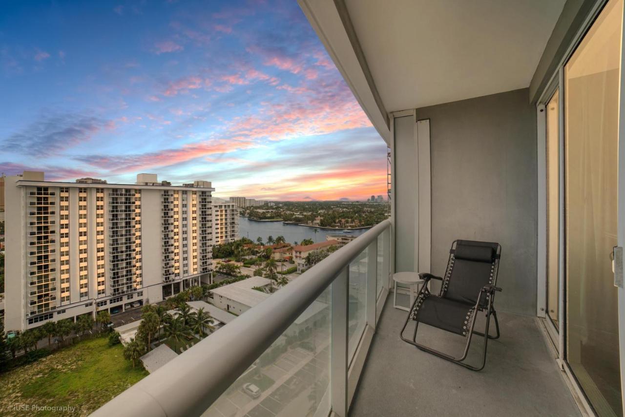 Luxury Well Stocked Se Corner 2Br W Fort Lauderdale W Great Ocean Views Exterior photo